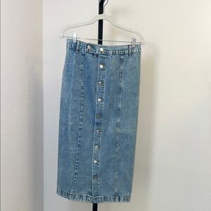 Denim Button-Front Skirt‎